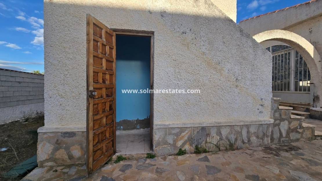 3 slaapkamer Villa te koop in El Chaparral met zwembad - € 330.000 (Ref: 9575169)