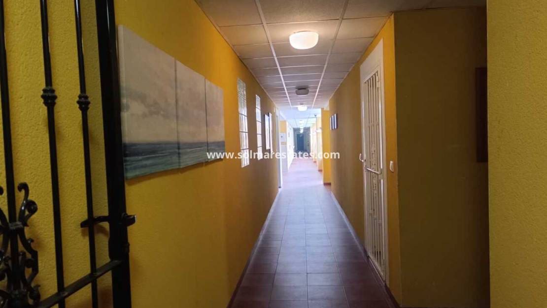 2 sovrum Lägenhet till salu i Rafal med pool - 89 000 € (Ref: 9576888)