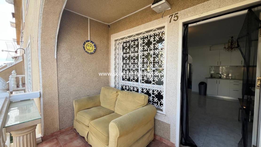 2 bedroom Apartment for sale in Playa Flamenca with pool - € 139,950 (Ref: 9578246)