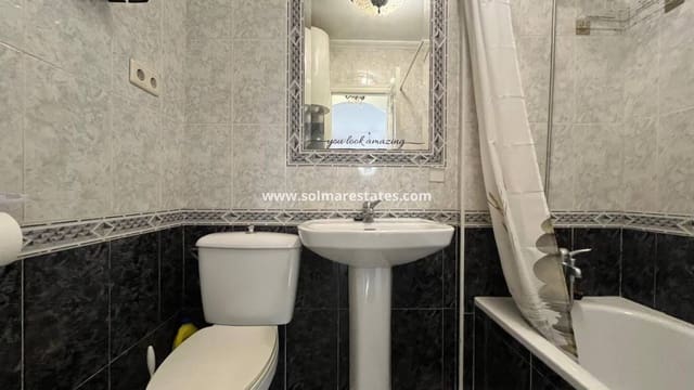 2 chambre Appartement à vendre à Playa Flamenca, Orihuela avec piscine - 142 000 € (Ref: 9578246)