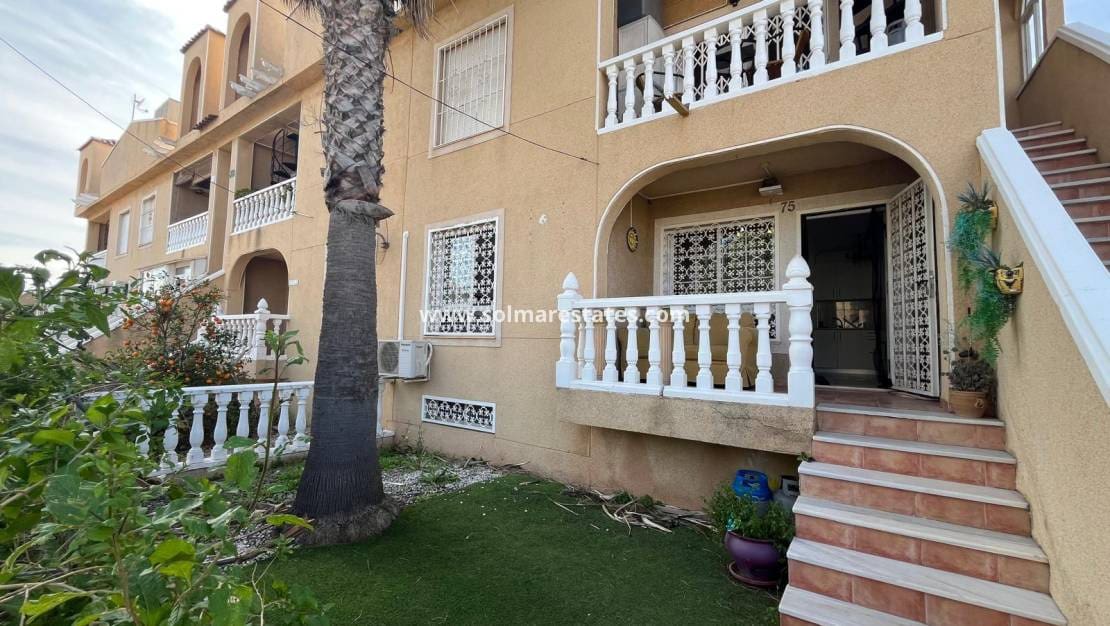 2 bedroom Apartment for sale in Playa Flamenca with pool - € 139,950 (Ref: 9578246)
