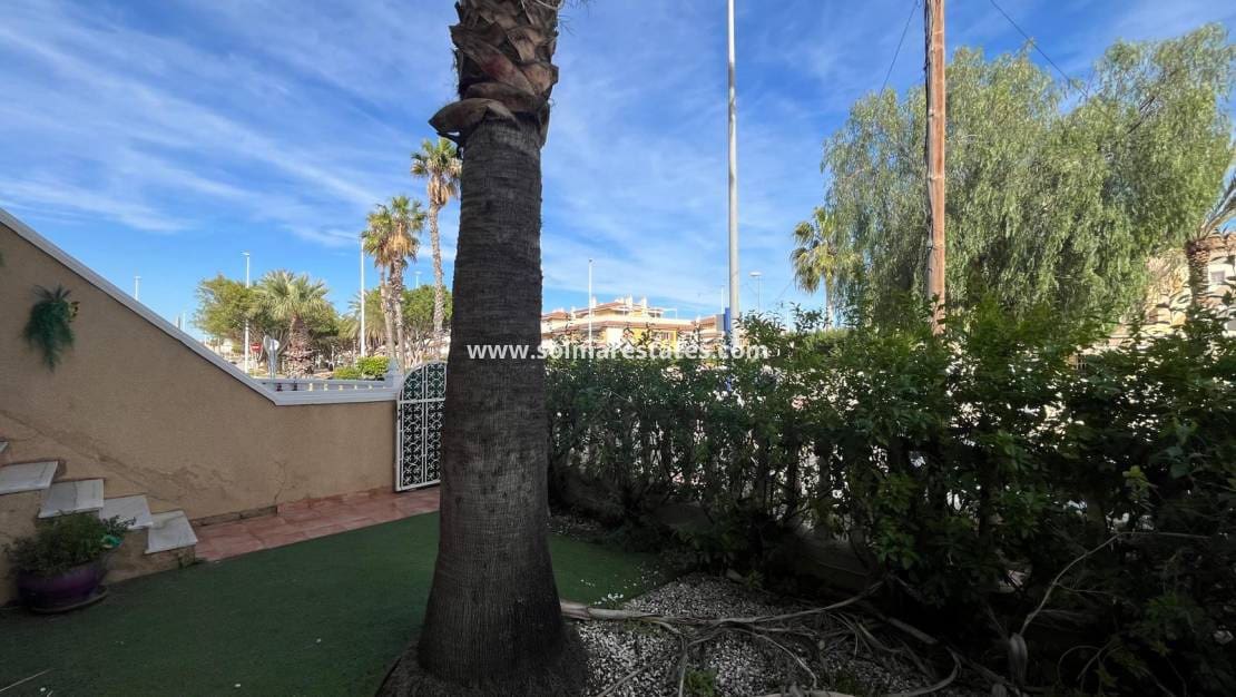2 bedroom Apartment for sale in Playa Flamenca with pool - € 139,950 (Ref: 9578246)