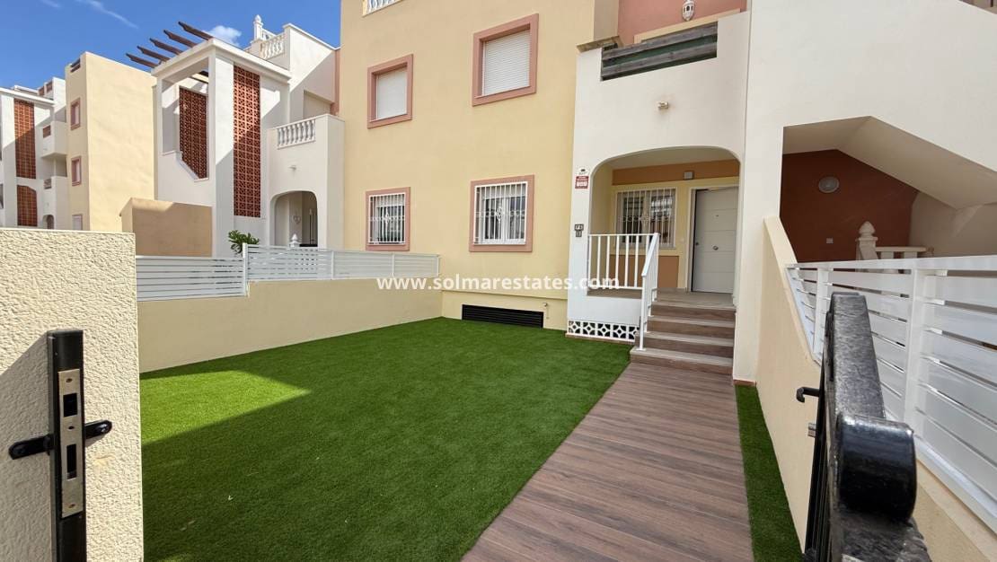2 camera da letto Appartamento in vendita in La Zenia con piscina - 205.900 € (Rif: 9588141)