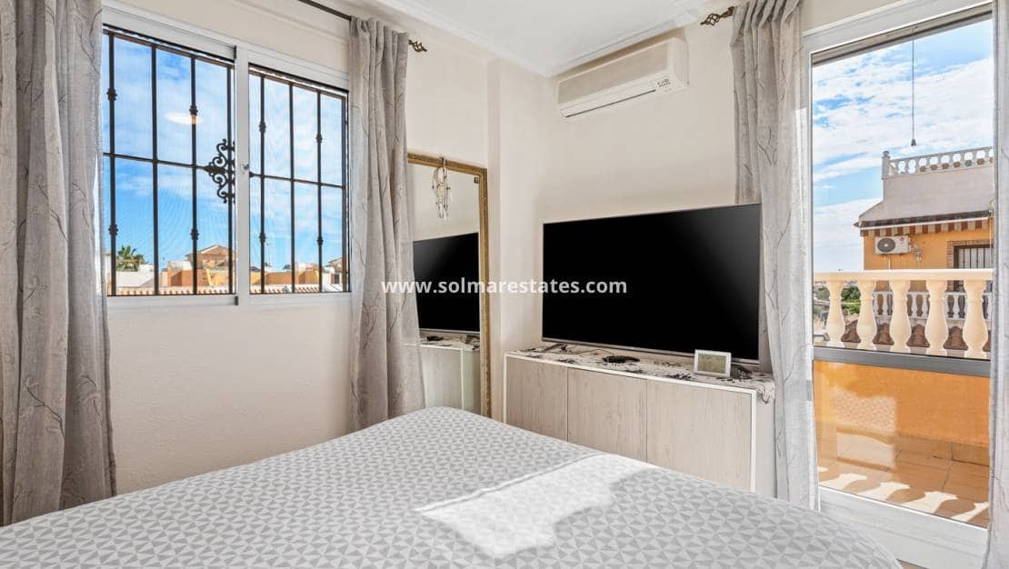 5 chambre Villa/Maison à vendre à Ciudad Quesada avec piscine - 276 000 € (Ref: 9588145)