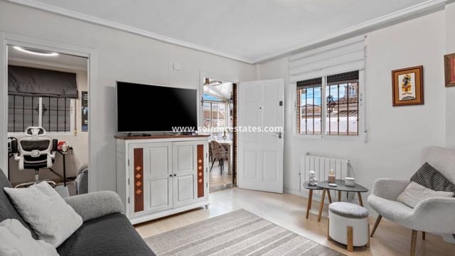 5 chambre Villa/Maison à vendre à Ciudad Quesada, Rojales avec piscine - 276 000 € (Ref: 9588145)