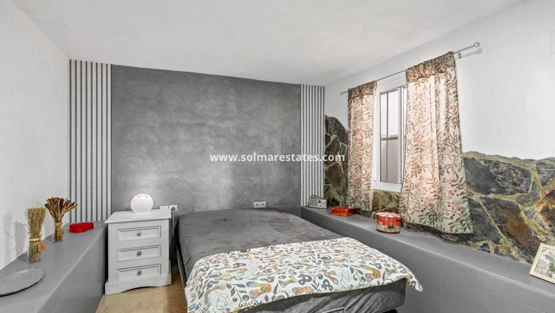 5 chambre Villa/Maison à vendre à Ciudad Quesada avec piscine - 276 000 € (Ref: 9588145)