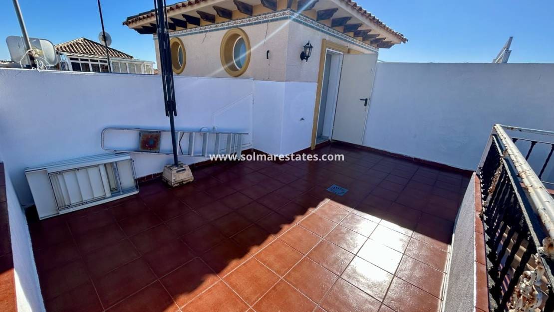 2 sypialnia Dom blizniak na sprzedaż w Cabo Roig z basenem - 240 000 € (Ref: 9588146)