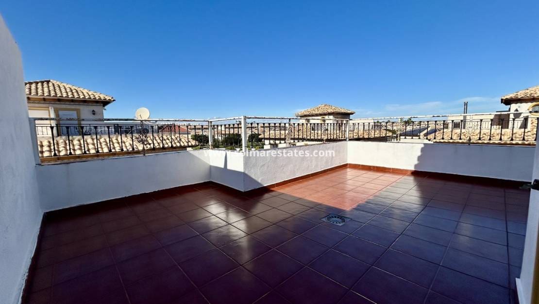 2 sypialnia Dom blizniak na sprzedaż w Cabo Roig z basenem - 240 000 € (Ref: 9588146)