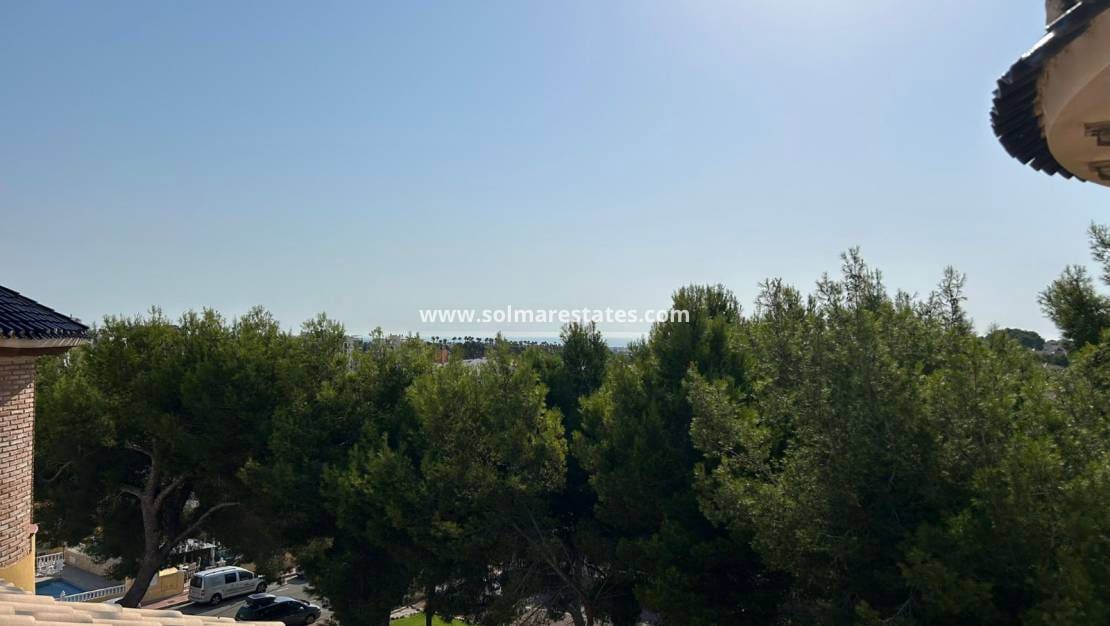 2 quarto Apartamento para venda em Villamartin com piscina - 139 000 € (Ref: 9588301)