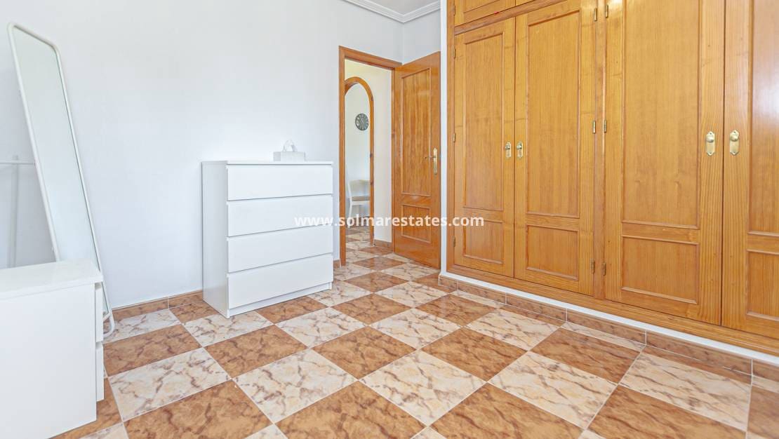 2 quarto Apartamento para venda em Villamartin com piscina - 139 000 € (Ref: 9588301)