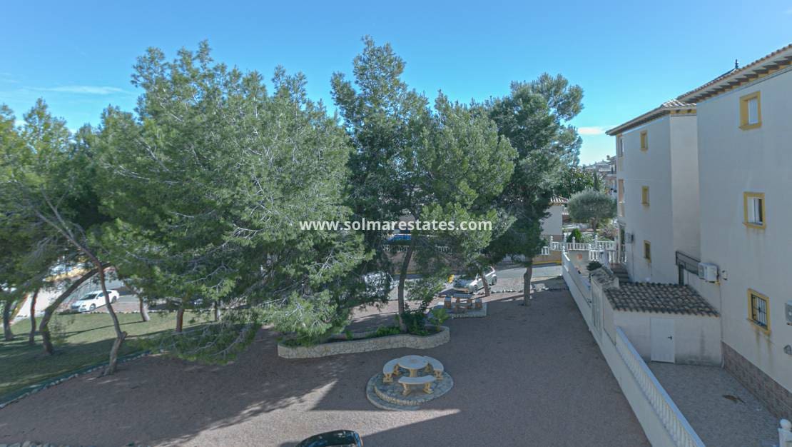 2 quarto Apartamento para venda em Villamartin com piscina - 139 000 € (Ref: 9588301)