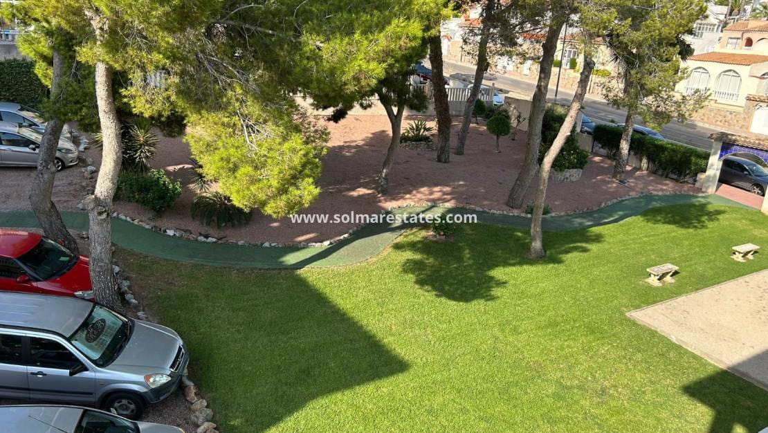 2 quarto Apartamento para venda em Villamartin com piscina - 139 000 € (Ref: 9588301)