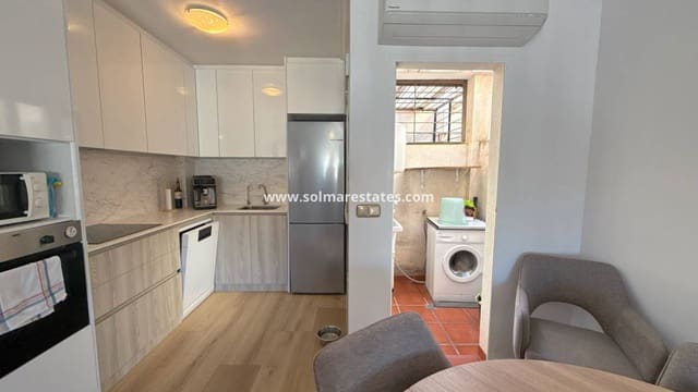 2 slaapkamer Bungalow te koop in Cabo Roig, Orihuela met zwembad - € 184.950 (Ref: 9590463)