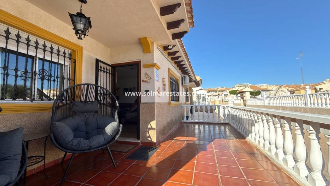 2 slaapkamer Bungalow te koop in Cabo Roig met zwembad - € 184.950 (Ref: 9590463)