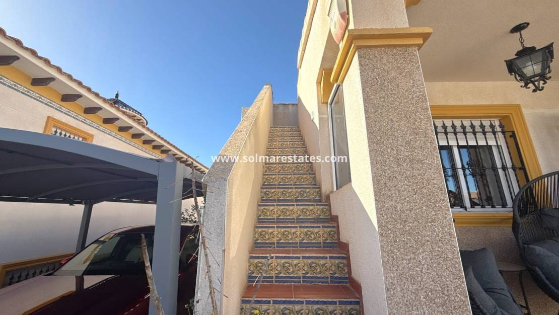 2 slaapkamer Bungalow te koop in Cabo Roig met zwembad - € 184.950 (Ref: 9590463)