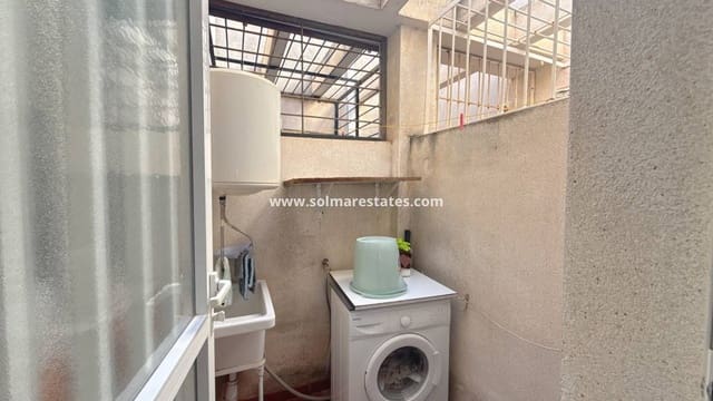 2 slaapkamer Bungalow te koop in Cabo Roig, Orihuela met zwembad - € 184.950 (Ref: 9590463)