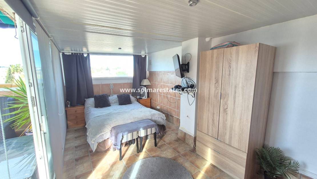 3 chambre Appartement à vendre à La Florida avec piscine - 169 950 € (Ref: 9590465)