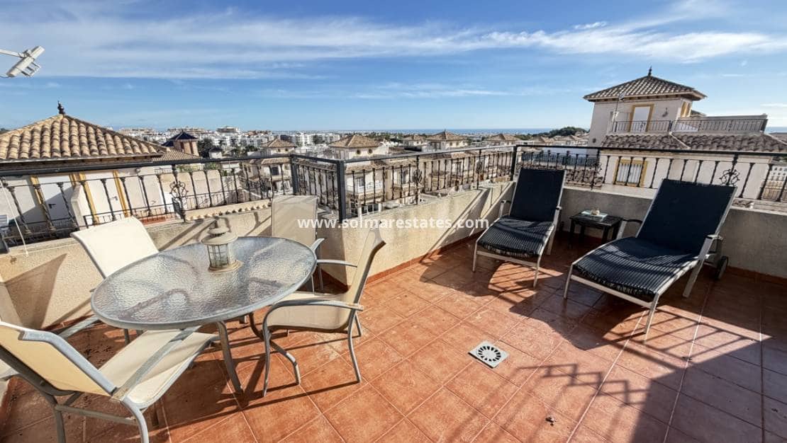 2 makuuhuone Rivitalo myytävänä paikassa Villamartin mukana uima-altaan - 189 995 € (Ref: 9590467)