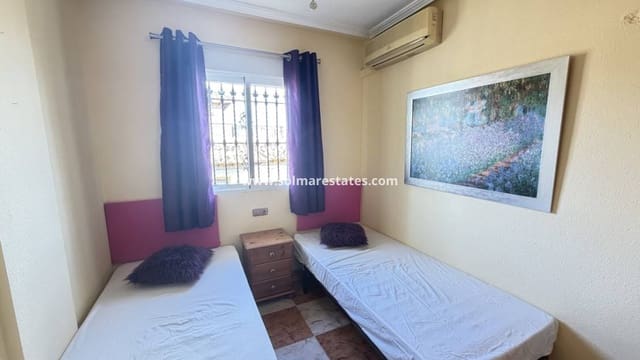 2 makuuhuone Rivitalo myytävänä paikassa Villamartin, Orihuela mukana uima-altaan - 189 995 € (Ref: 9590467)