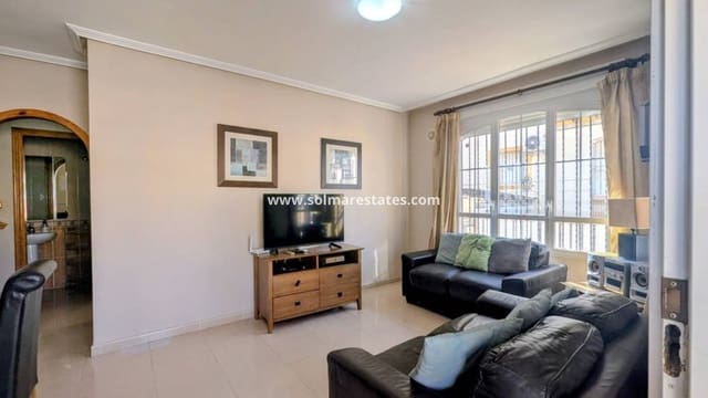 3 chambre Villa/Maison Mitoyenne à vendre à Cabo Roig, Orihuela avec piscine - 205 000 € (Ref: 9593308)