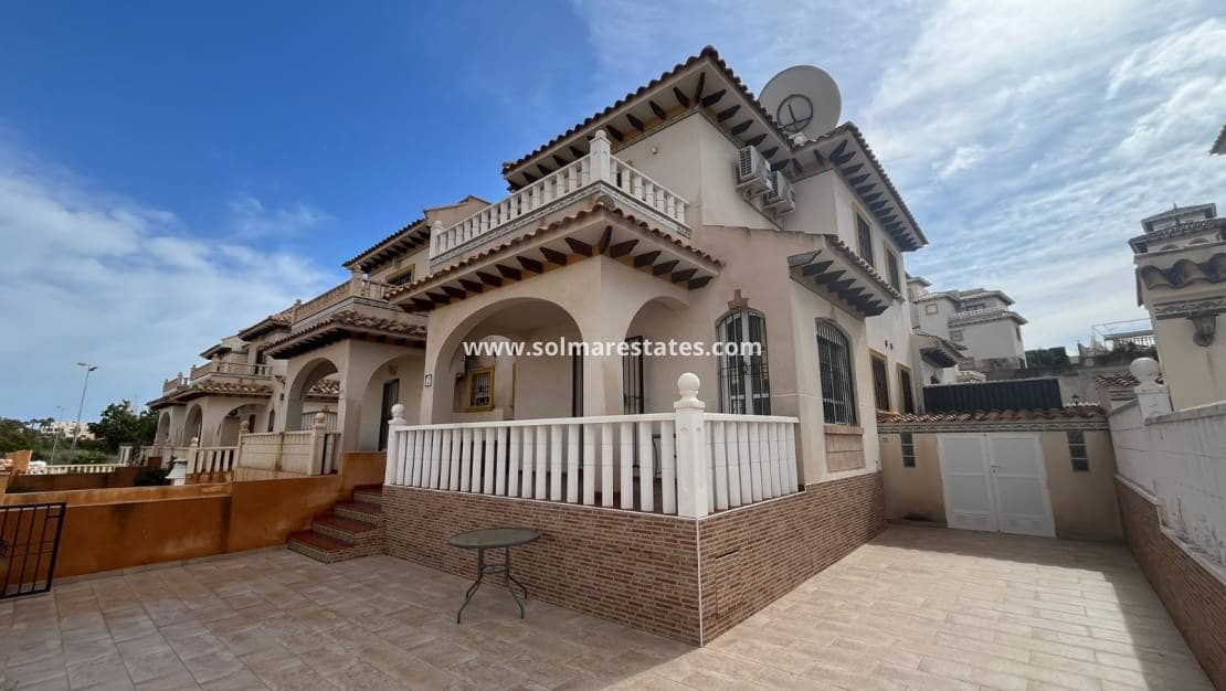 3 bedroom Terraced Villa for sale in Cabo Roig with pool - € 205,000 (Ref: 9593308)