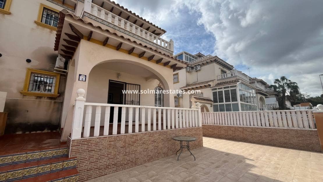 3 bedroom Terraced Villa for sale in Cabo Roig with pool - € 205,000 (Ref: 9593308)