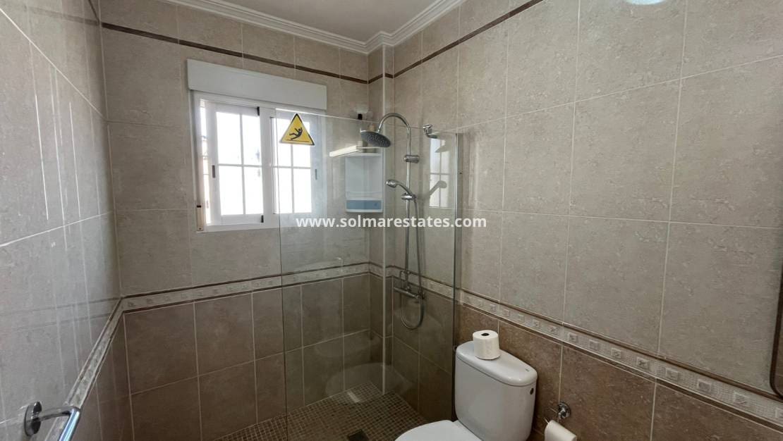 3 bedroom Terraced Villa for sale in Cabo Roig with pool - € 205,000 (Ref: 9593308)