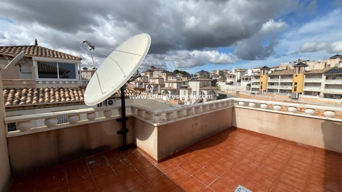 3 bedroom Terraced Villa for sale in Cabo Roig with pool - € 205,000 (Ref: 9593308)