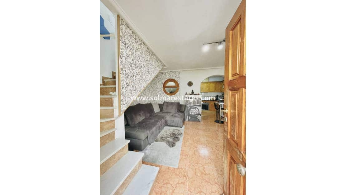 Bungalow de 3 habitaciones en Orihuela Costa en venta con piscina - 238.000 € (Ref: 9596884)