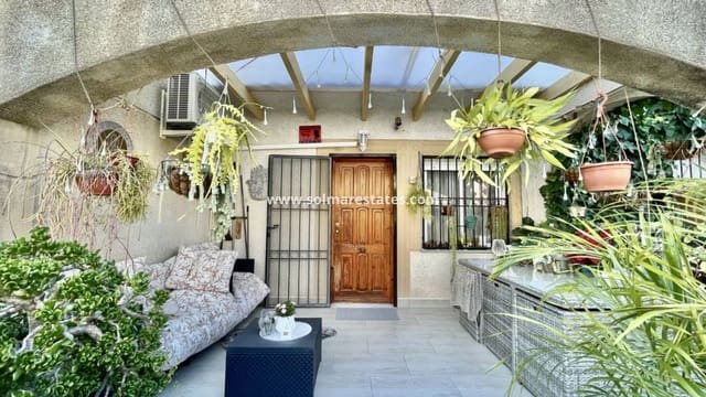 Bungalow de 3 habitaciones en Punta Prima, Orihuela en venta con piscina - 238.000 € (Ref: 9596884)