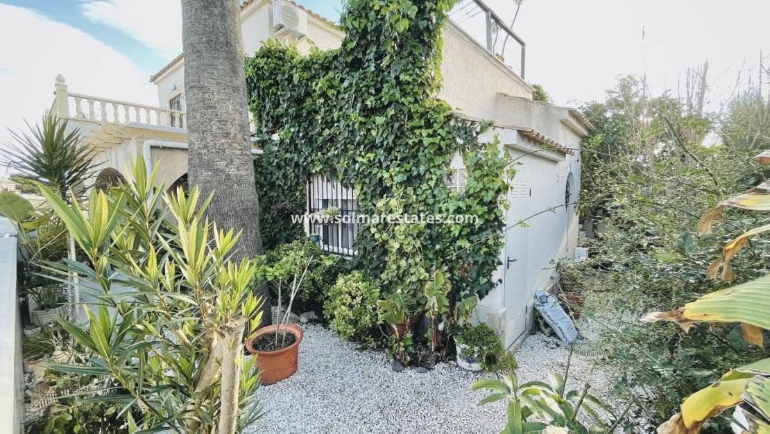 Bungalow de 3 habitaciones en Orihuela Costa en venta con piscina - 238.000 € (Ref: 9596884)