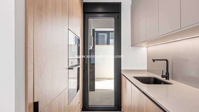 3 bedroom Villa for sale in Villamartin, Orihuela with pool - € 499,000 (Ref: 9602994)