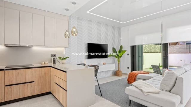 3 bedroom Villa for sale in Villamartin, Orihuela with pool - € 475,000 (Ref: 9602994)