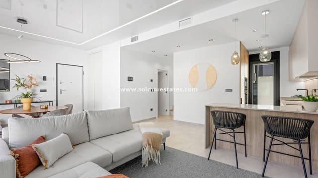3 bedroom Villa for sale in Villamartin, Orihuela with pool - € 475,000 (Ref: 9602994)