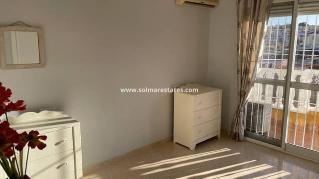 2 soverom Hus til salgs i Villamartin, Orihuela med svømmebasseng - € 199 995 (Ref: 9605402)