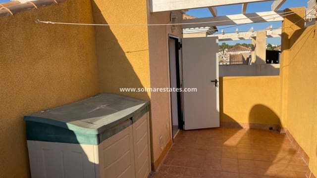2 quarto Casa em Banda para venda em Villamartin, Orihuela com piscina - 199 995 € (Ref: 9605402)