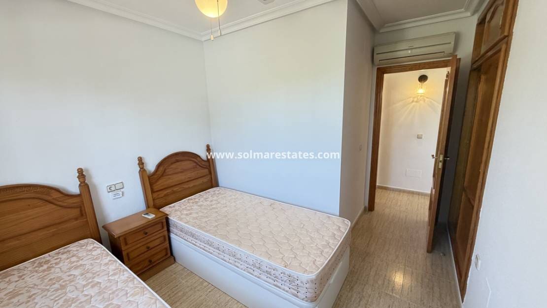 3 bedroom Villa for sale in Villamartin with pool - € 375,000 (Ref: 9605403)