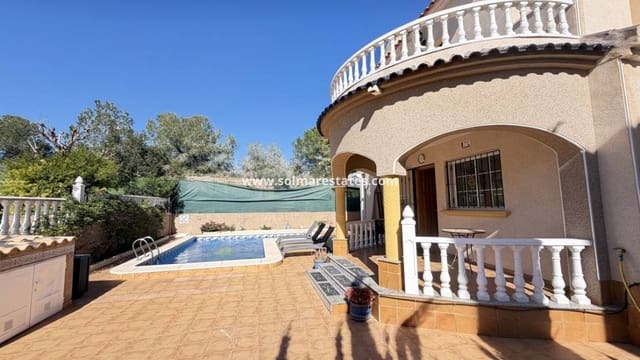 3 bedroom Villa for sale in Villamartin, Orihuela with pool - € 375,000 (Ref: 9605403)