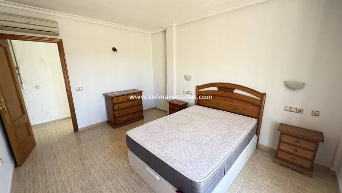 3 bedroom Villa for sale in Villamartin with pool - € 375,000 (Ref: 9605403)