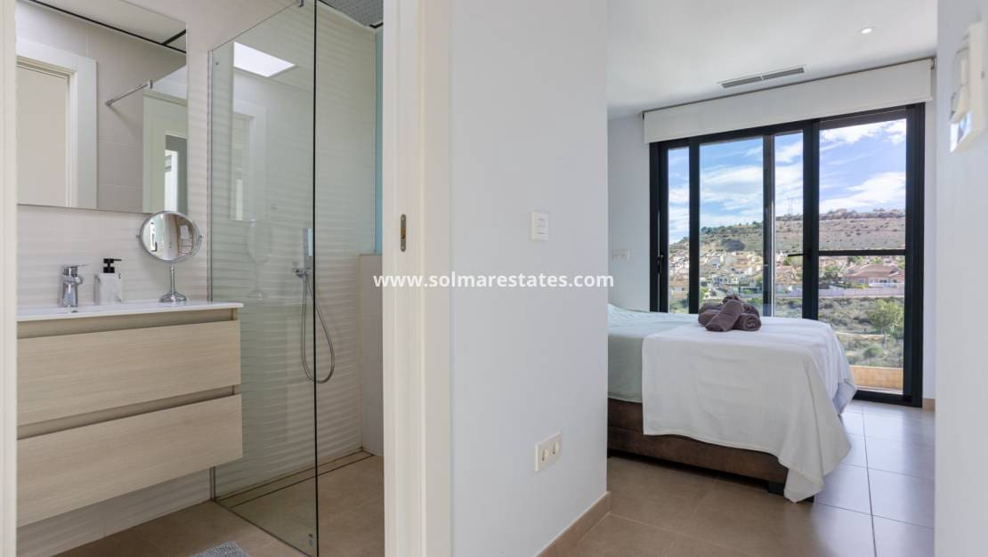 3 makuuhuone Paritalo myytävänä paikassa Benijofar mukana uima-altaan - 439 900 € (Ref: 9606345)