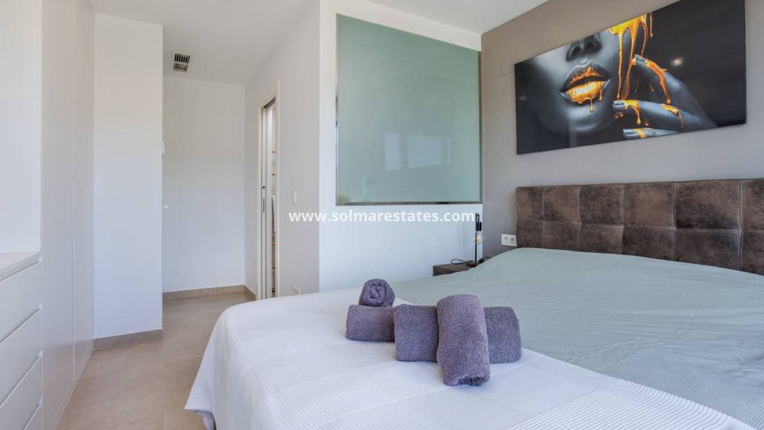 3 makuuhuone Paritalo myytävänä paikassa Benijofar mukana uima-altaan - 439 900 € (Ref: 9606345)