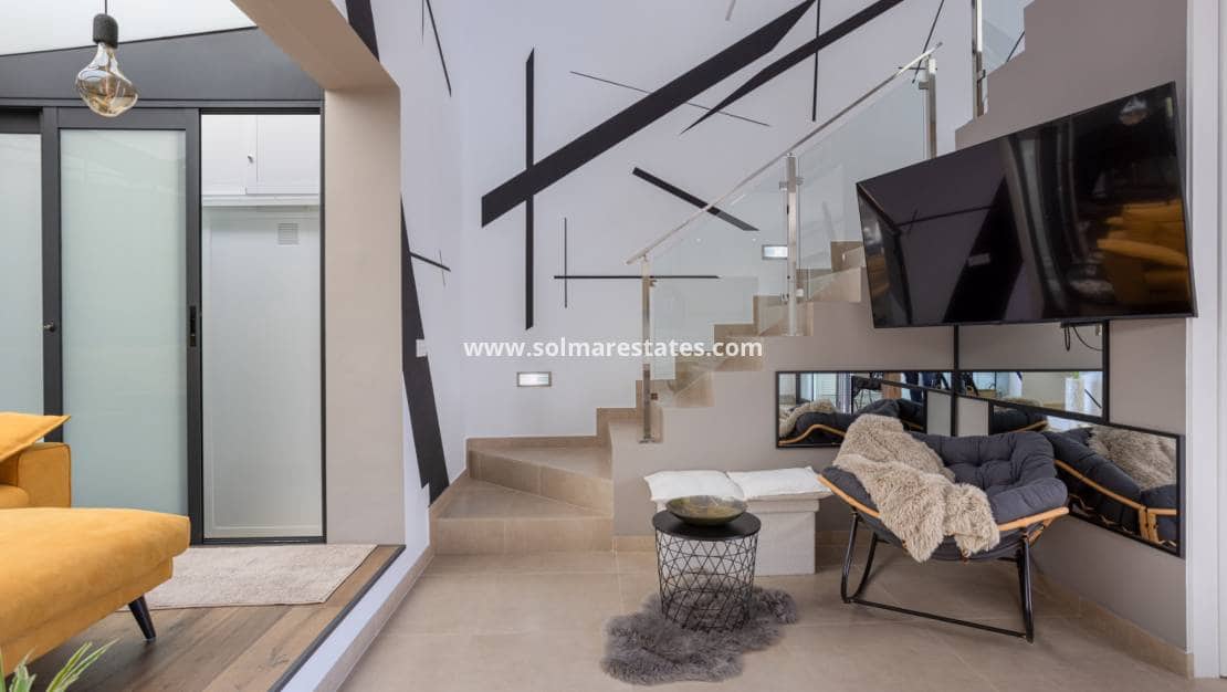 3 makuuhuone Paritalo myytävänä paikassa Benijofar mukana uima-altaan - 439 900 € (Ref: 9606345)