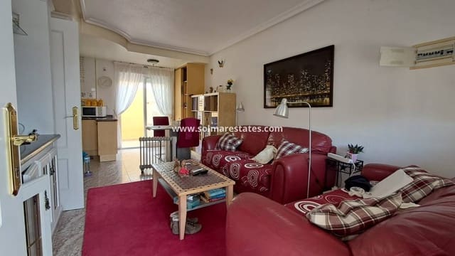 2 makuuhuone Omakotitalo myytävänä paikassa Villamartin, Orihuela mukana uima-altaan - 159 000 € (Ref: 9606346)