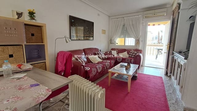 2 makuuhuone Omakotitalo myytävänä paikassa Villamartin, Orihuela mukana uima-altaan - 159 000 € (Ref: 9606346)