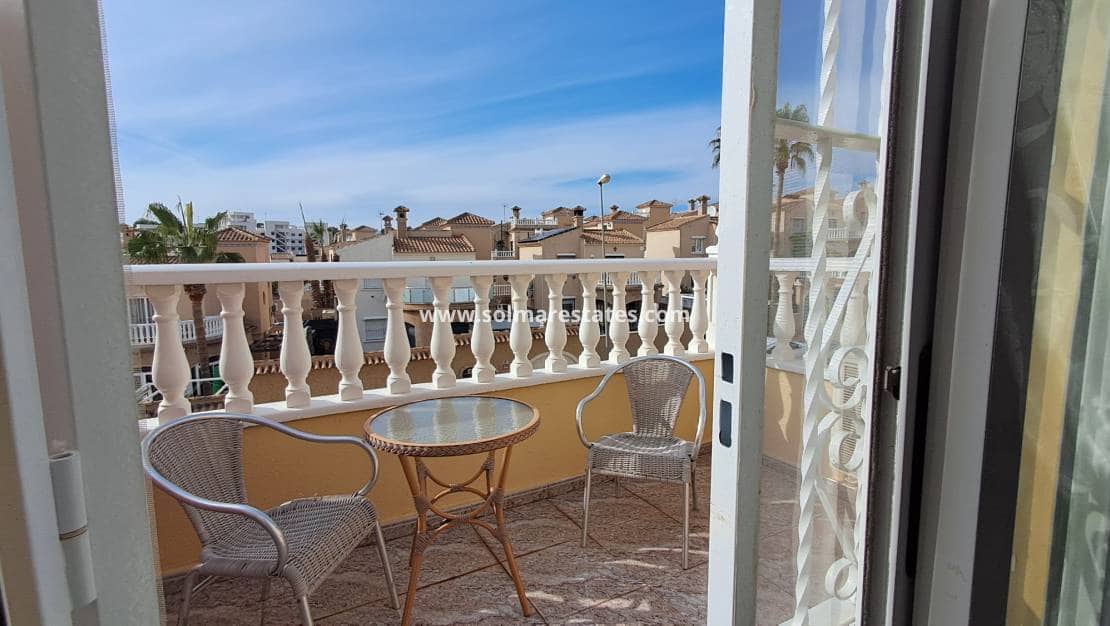 2 makuuhuone Omakotitalo myytävänä paikassa Villamartin mukana uima-altaan - 159 000 € (Ref: 9606346)