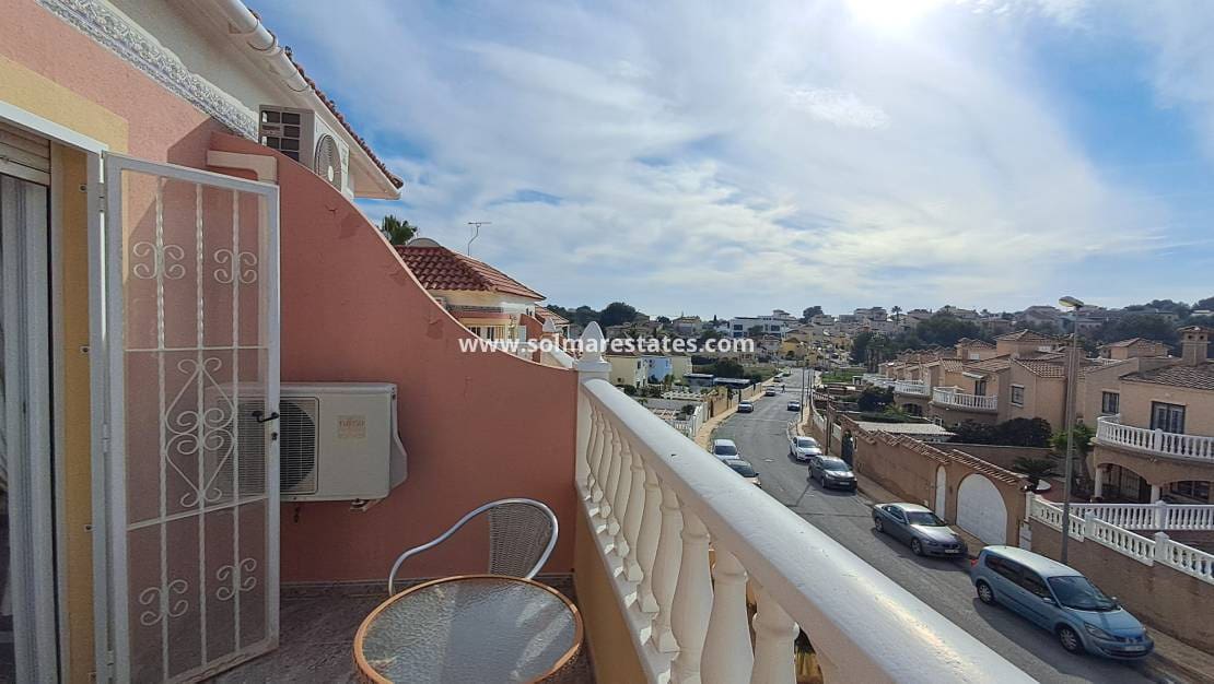 2 makuuhuone Omakotitalo myytävänä paikassa Villamartin mukana uima-altaan - 159 000 € (Ref: 9606346)