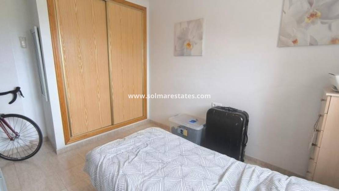 2 soveværelse Lejlighed til salg i Daya Vieja - € 139.950 (Ref: 9606348)