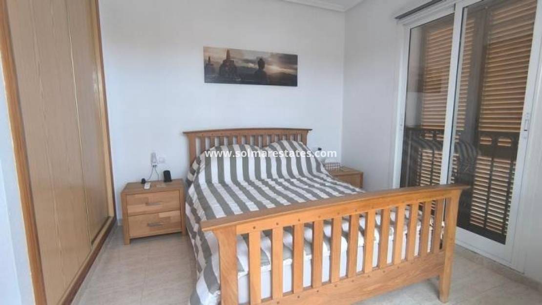 2 soveværelse Lejlighed til salg i Daya Vieja - € 139.950 (Ref: 9606348)