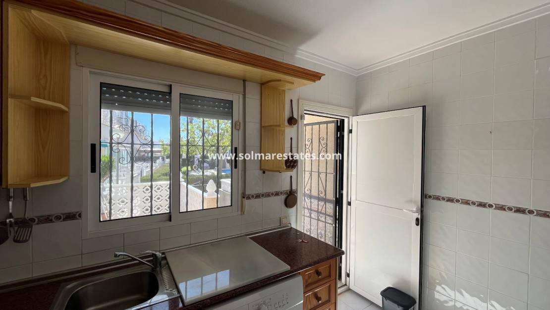 2 soverom Hus til salgs i La Florida med svømmebasseng - € 179 950 (Ref: 9606350)