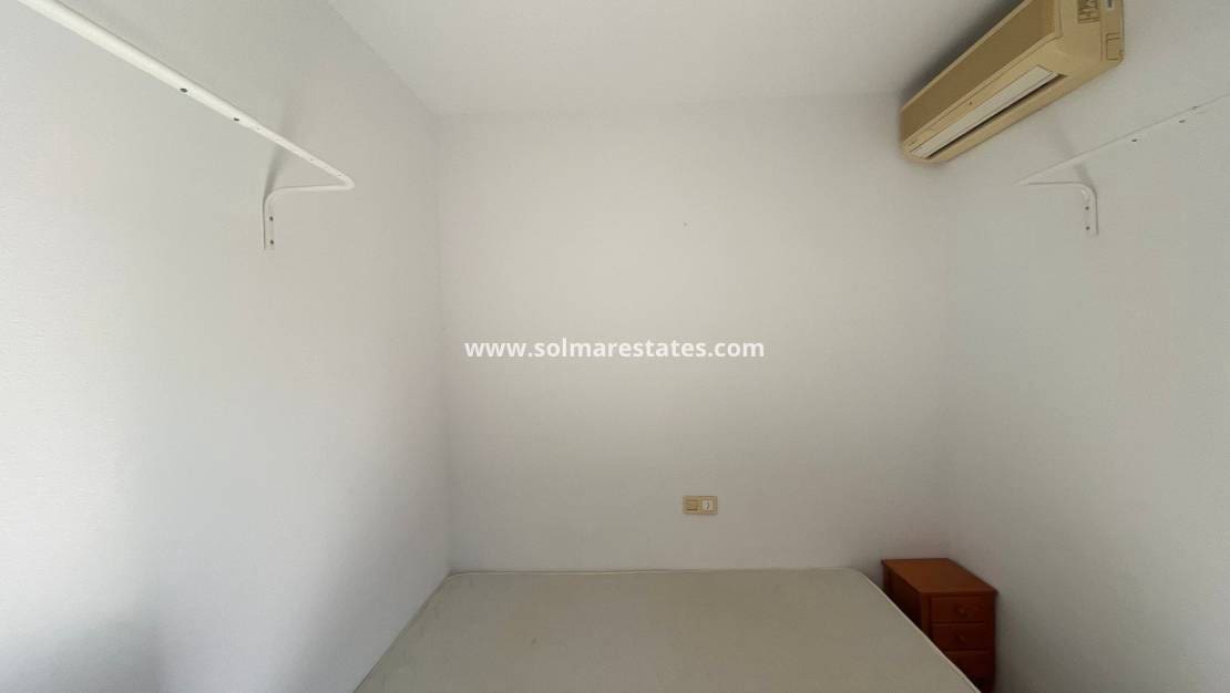 2 soverom Hus til salgs i La Florida med svømmebasseng - € 179 950 (Ref: 9606350)